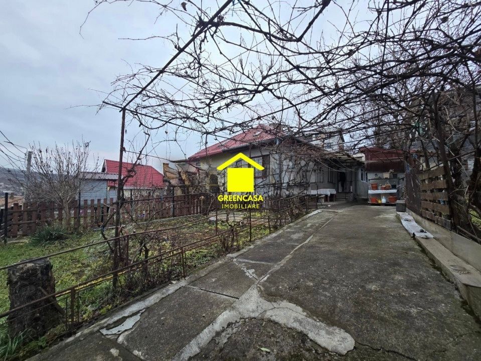 Casa de vanzare cu 2 camere si curte generoasa in zona Gruia – fotografia 1 din 7