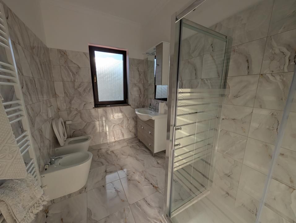 Casa noua Șerbănești, primul chirias- mobilata utilata – fotografia 7 din 12