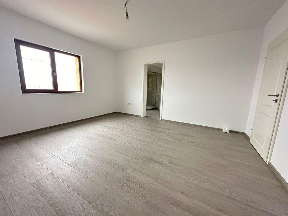 Duplex spatios, 5 camere, 125 mp utili, 353 mp teren - Dumbravita – fotografia 4 din 9