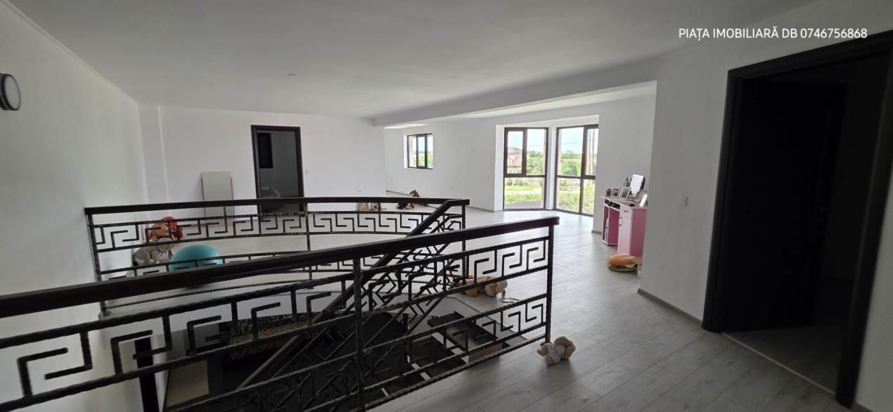 🏡 Vilă Impunătoare cu 9.800 mp Teren – Bungetu, Dâmbovița | Oază de Liniște – fotografia 8 din 23