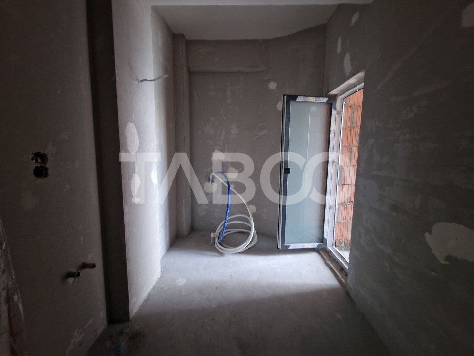 Apartament decomandat 3 camere 2 bai 83 mpu 2 balcoane Sibiu Rahovei – fotografia 12 din 18