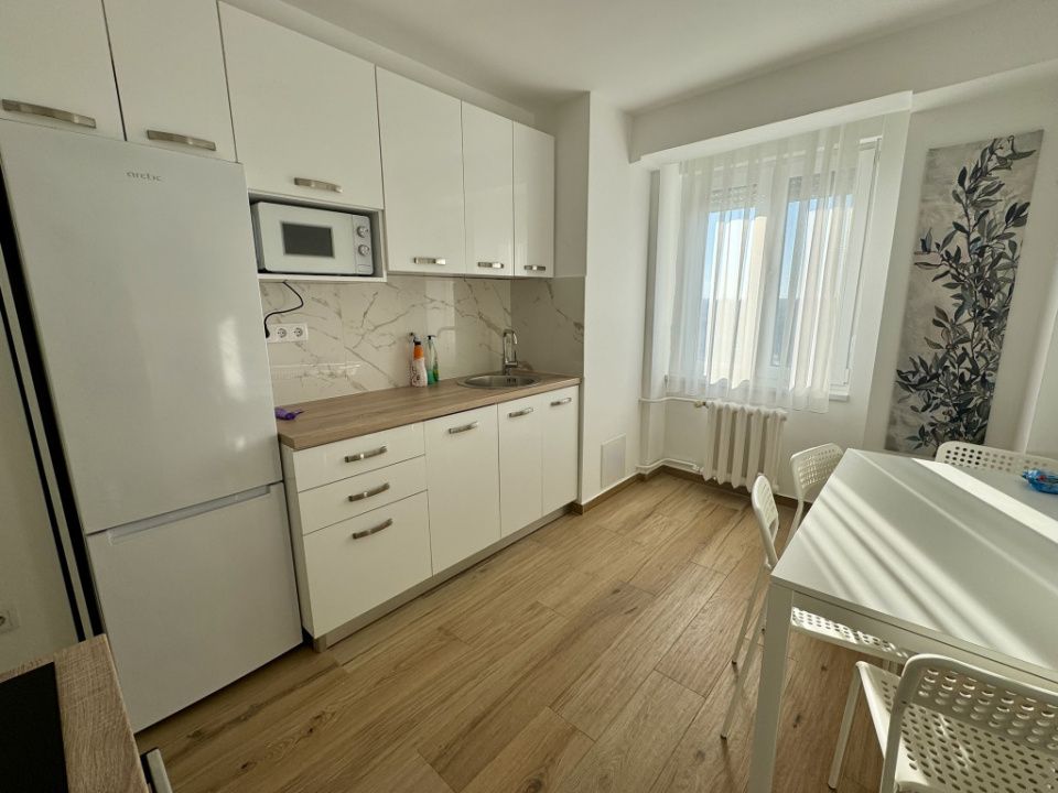 Apart. 4 camere, mobilat și utilat, central, Bloc Stea cu vedere spre Primărie – fotografia 7 din 32