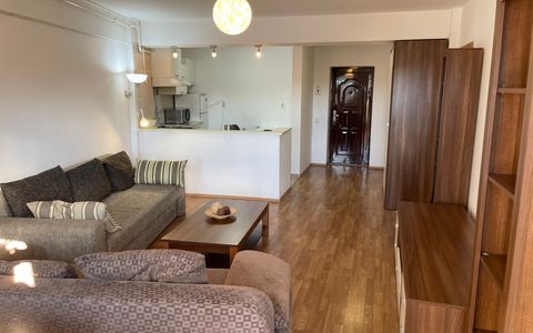 Apartament de 2 camere, semidecomandat, 54 mp + balcon 7 mp, Strada Moților