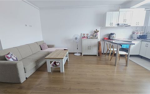 Apartament 2 camere, strada Sub Cetate, Floresti