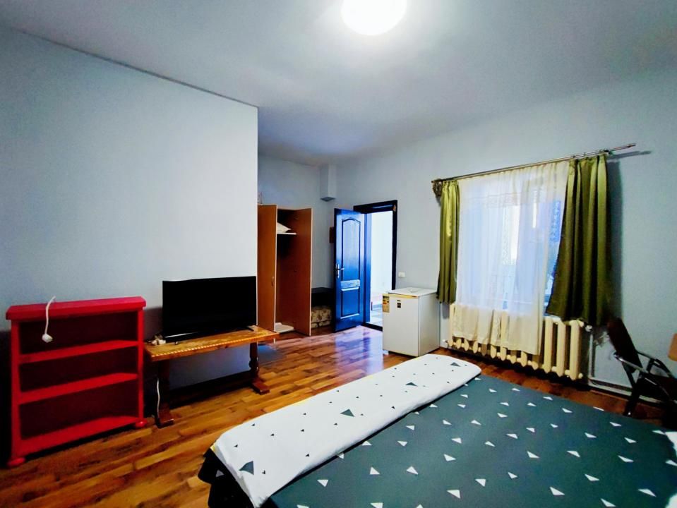 Garsoniere de inchiriat in zona Centru, str. Stefan cel Mare, utilitati incluse – fotografia 3 din 9