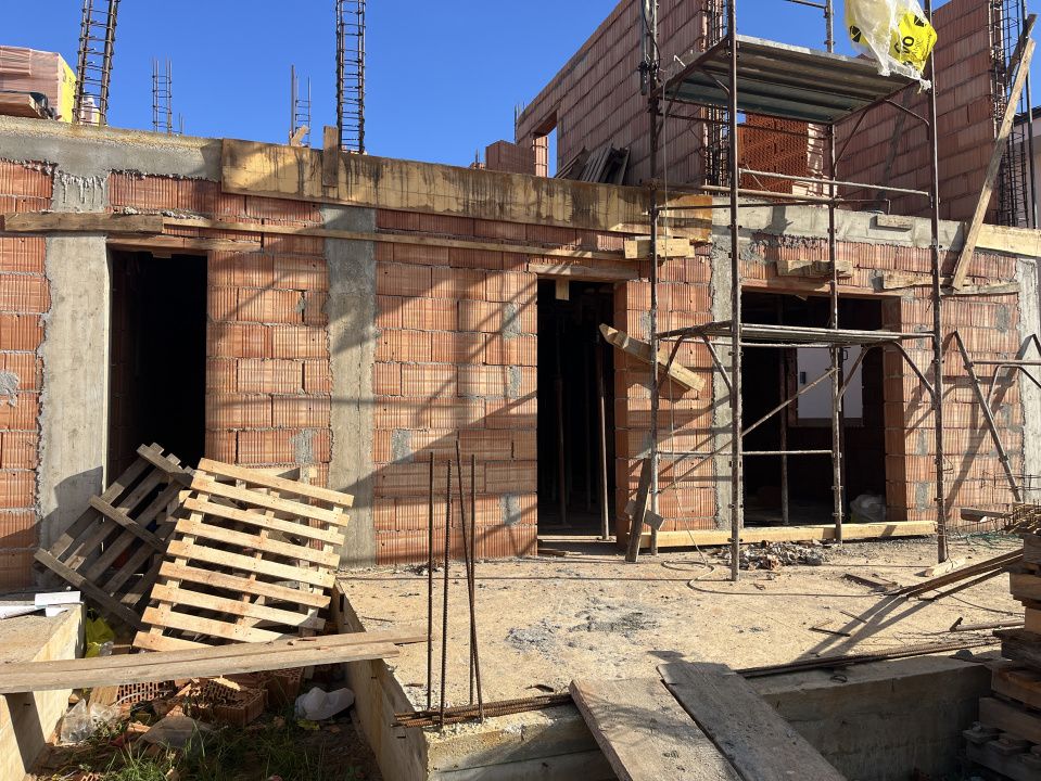 Duplex 5 camere, despartit prin camera tehnica NOU, Calea Medves – fotografia 7 din 9