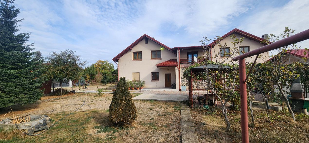 ✨[DOMENIU PRIVAT] Vilă deosebita în Inima Orașului Voluntari | Teren 2.500 mp |✨ – fotografia 32 din 48