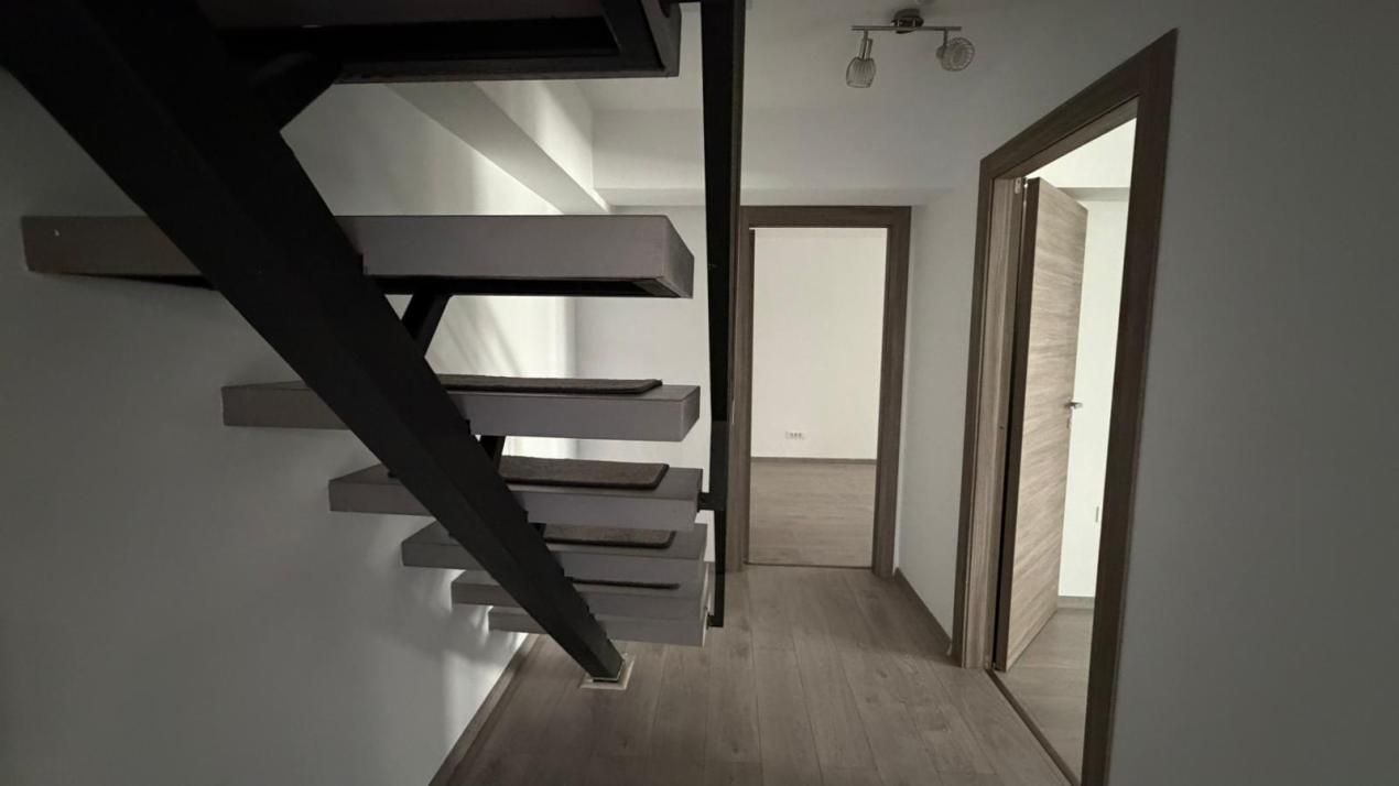 Apartament 4 camere 119MP | Damaroaia | Metrou | Vedere Lac | Terasa | – fotografia 8 din 25