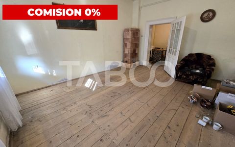 Casa tip duplex de vanzare la curte comuna pivnita in Piata Cluj Sibiu