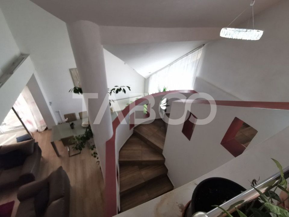 Casa in zona Centrala cu 8 camere mobilate teren 890 mp – fotografia 14 din 20