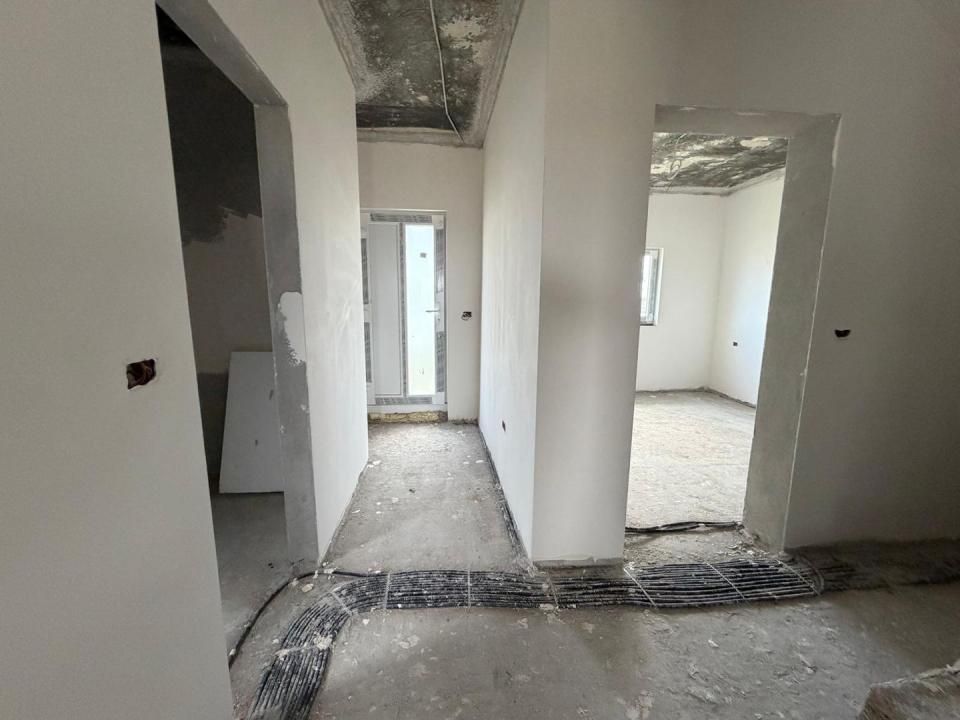 Duplex despartit cam tehnica | 5 camere | Toate utilitatile | 2 bai | – fotografia 5 din 5
