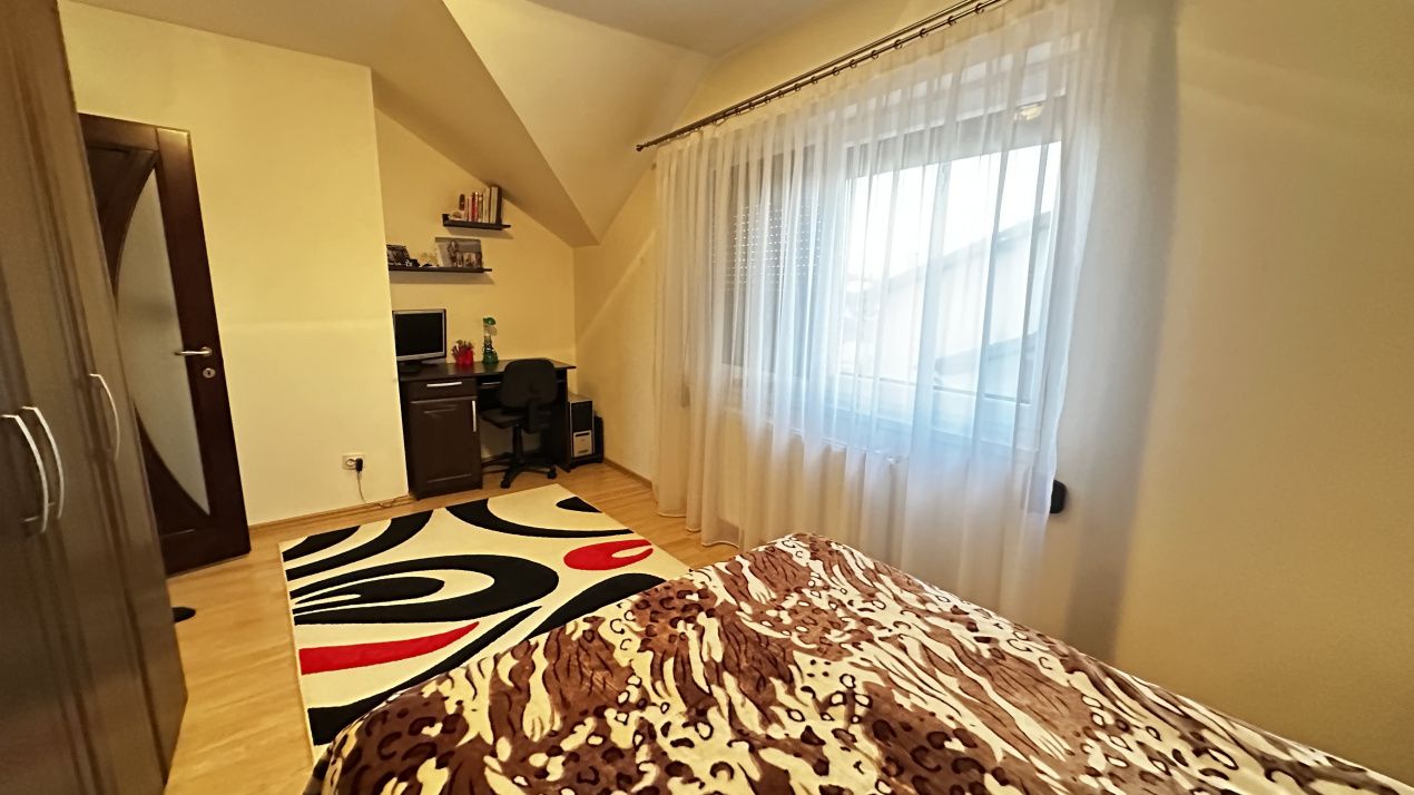 Casă Superba | CETATE Izvorului | 326 mp Teren | Curte | Terasă | Grădină – fotografia 43 din 51