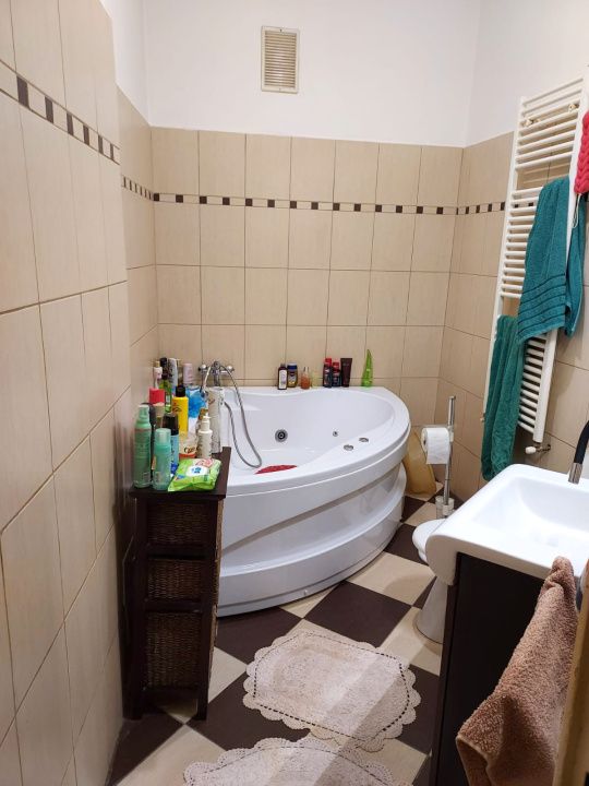 Proprietate deosebită într-o casă interbelică, de vanzare in zona Unirii – fotografia 7 din 13