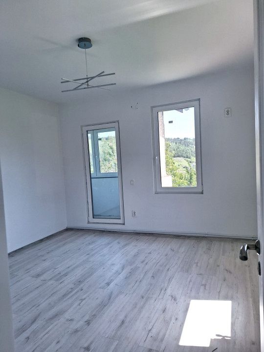 Casă finisată, 140 mp utili, teren 1.000 mp | intrare Câmpenești – fotografia 3 din 9
