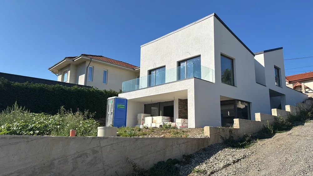 Casă modernă P+E, 137 mp utili, teren 500mp, terasă panoramică | Chinteni – fotografia 1 din 11