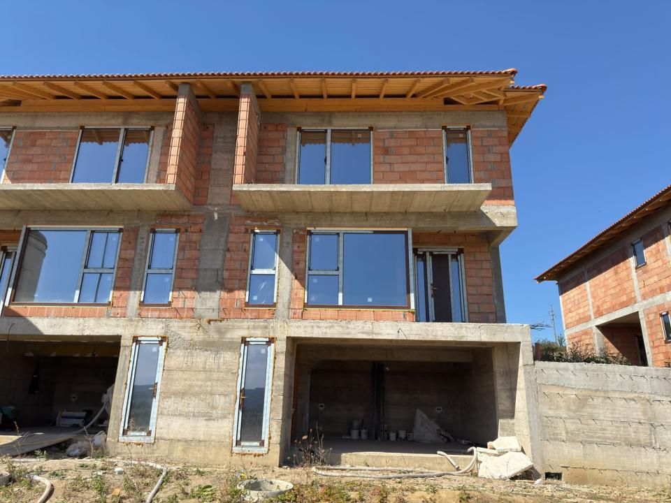 Casă eficientă energetic nZEB, 185 mp utili și teren de 300 mp panouri solare – fotografia 22 din 22