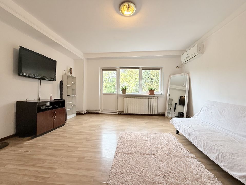 Apartament de inchiriat cu 2 camere, Faleza Nord – fotografia 1 din 10