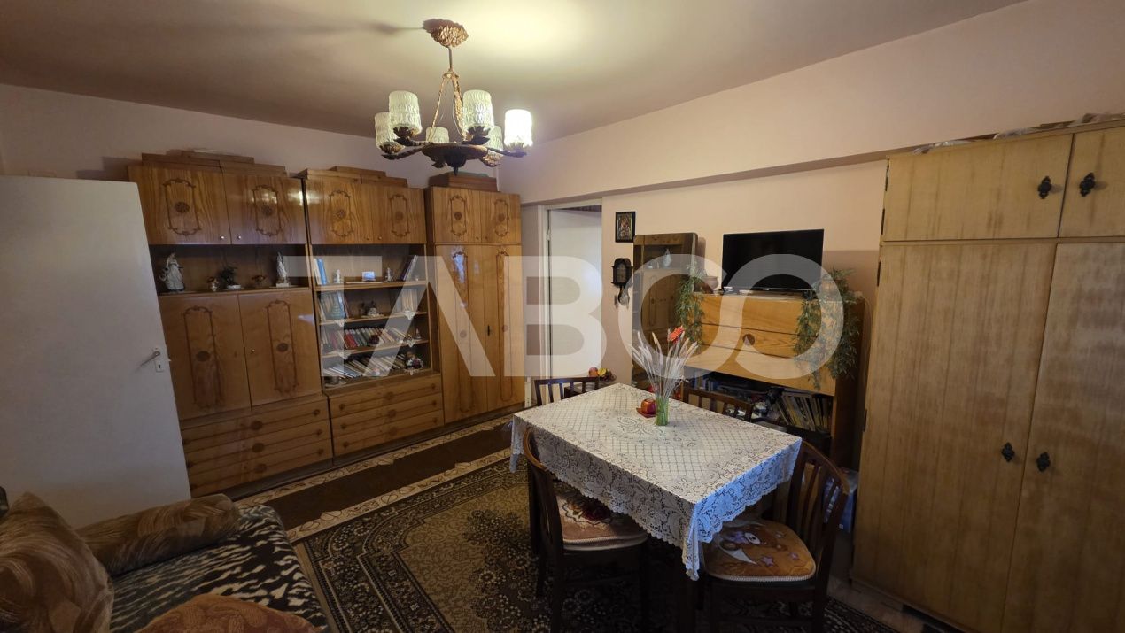 Apartament cu 2 camere de vanzare zona Ciserom – fotografia 1 din 12