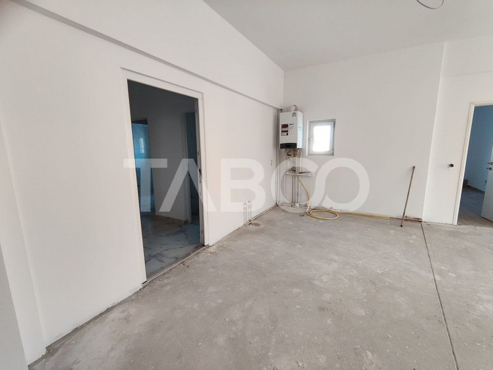 Spatiu comercial de inchiriat la strada intens circulata Central Sibiu – fotografia 4 din 12