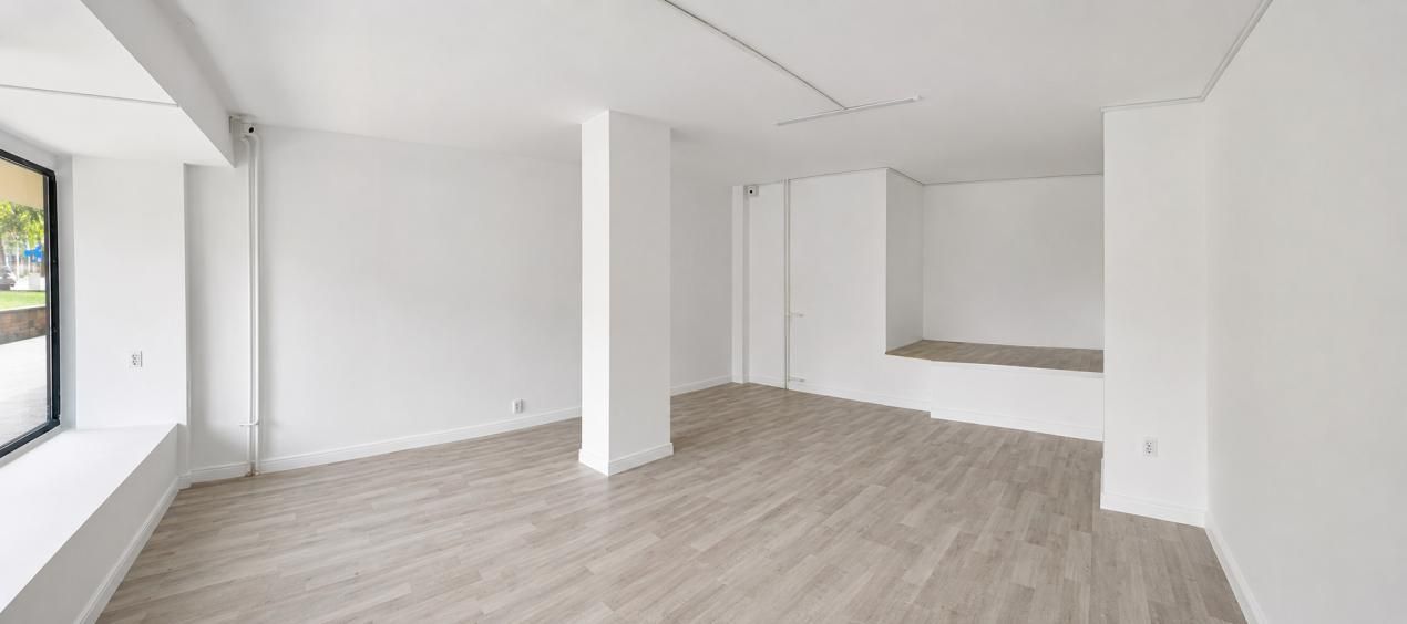 SPATIU Comercial Stradal 62 mp, chiriaș activ, venit garantat contractual – fotografia 1 din 7