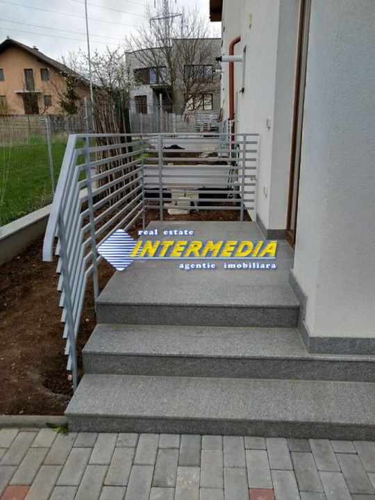 Casa NOUA in cartierul Cetate finisata complet cu incalzire in pardoseala – fotografia 1 din 11