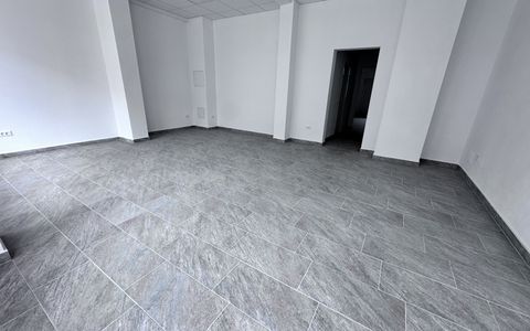 Spatiu Comercial finisat si renovat 80 mp inchiriere Alba Iulia Sub Stadion