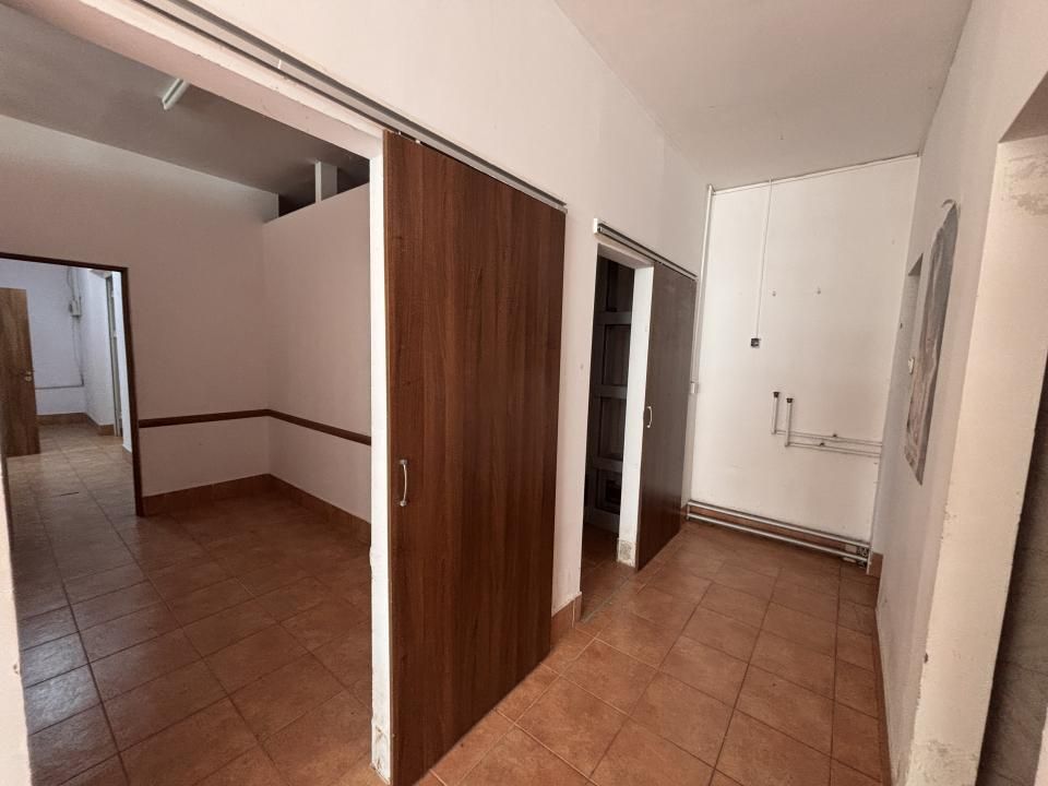 Spatiu Depozitare / Productie / Birouri - Metrou Costin Georgian - Parcare! – fotografia 5 din 10