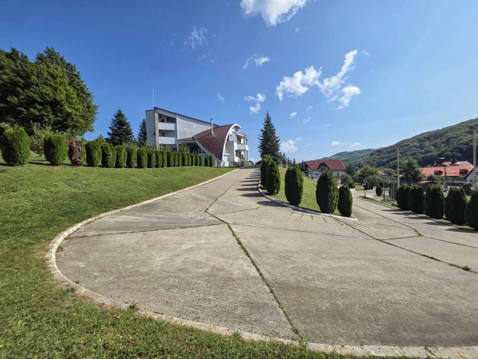 Conac exclusivist | Slănic-Moldova | View Superb |  Domeniu 17.000 mp | SPA&LAC – fotografia 6 din 26
