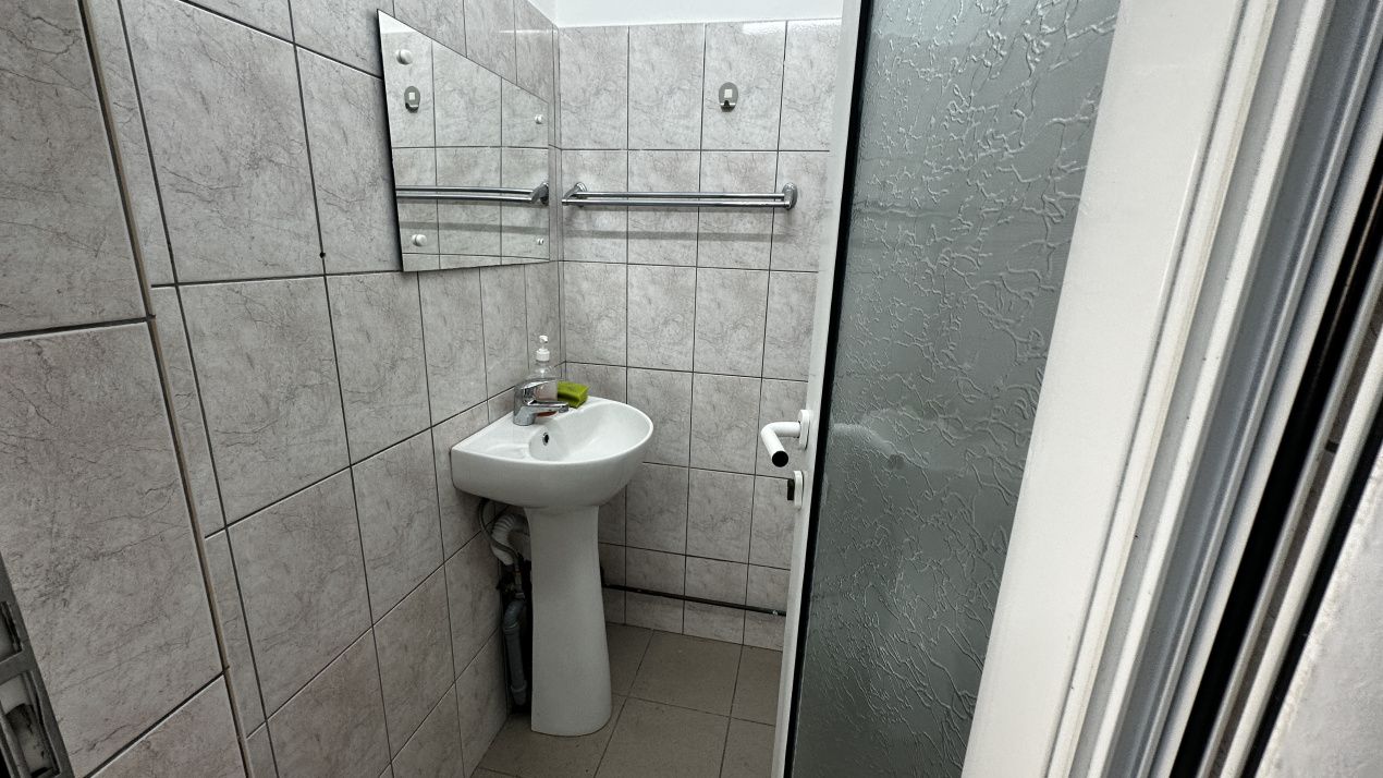 Inchiriere Spatiu Comercial 105 mp la Bulevard cu vad si parcare – fotografia 8 din 20