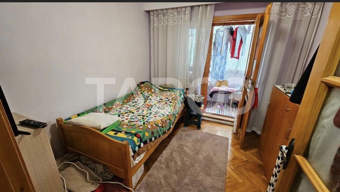 Apartament cu 4 camere decomandate de vanzare Manastur – fotografia 5 din 8