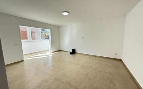 Apartament lux, 4 camere, 84 mp utili + 2 balcoane - COMPLEXUL STUDENTESC