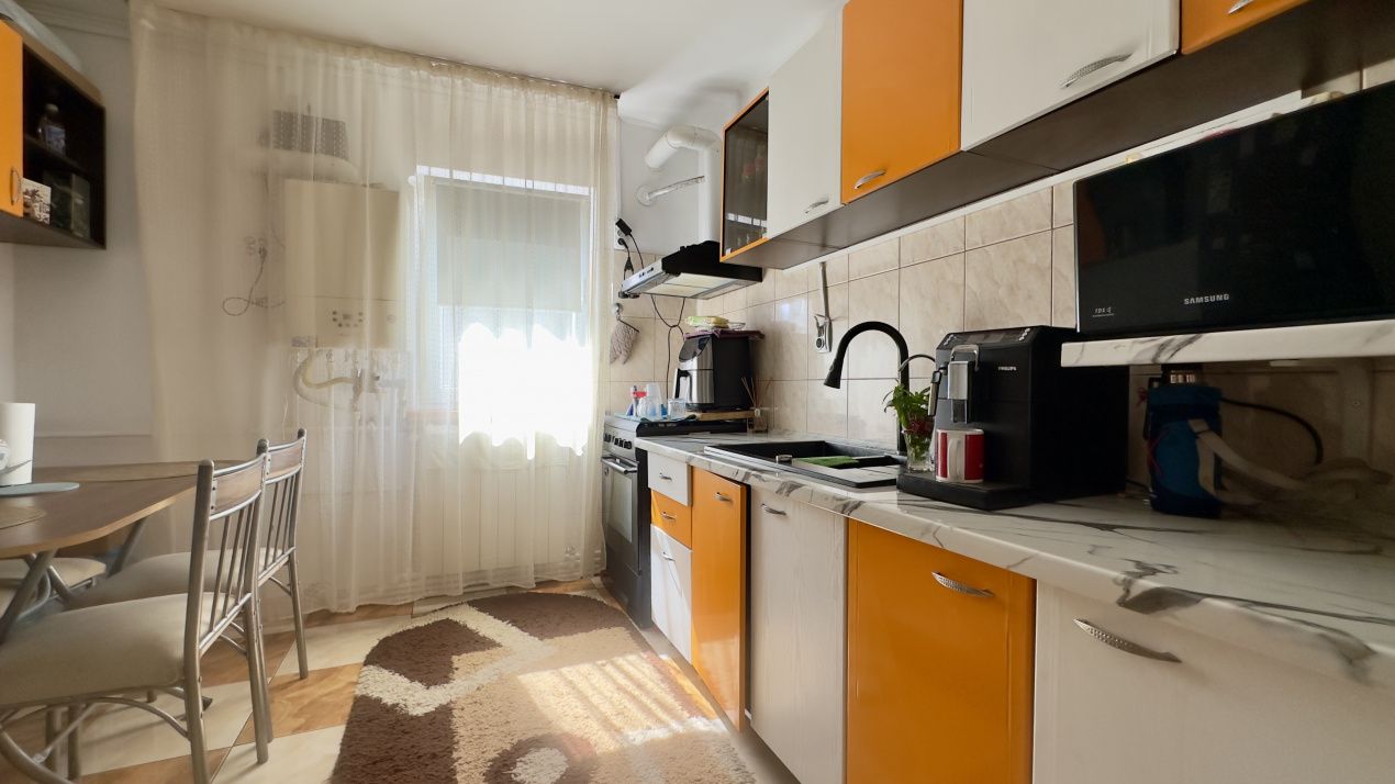 Apartament 4 camere, etaj intermediar, zona CET – ideal pentru familie – fotografia 12 din 20