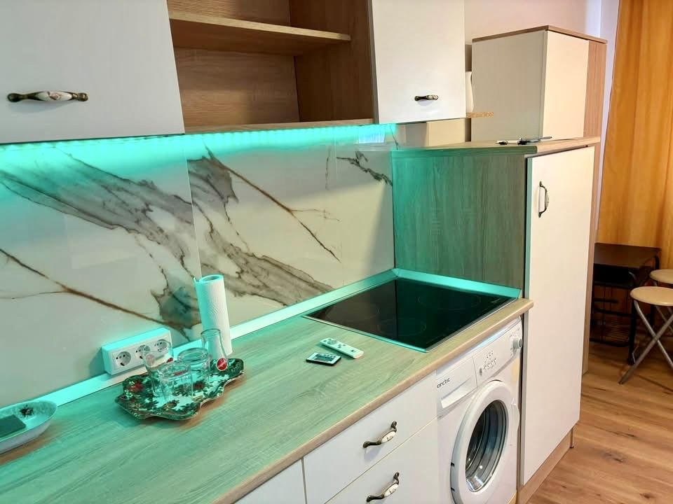 Garsoniera, 16 mp utili, etaj 3, renovata - Zona UMT – fotografia 3 din 7