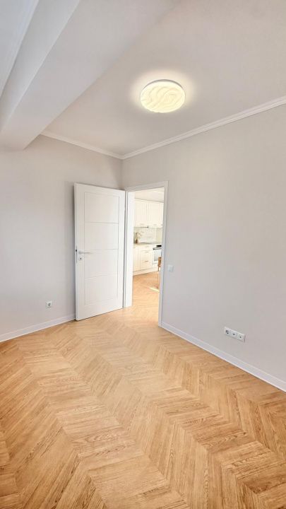 Apartament 3 camere, mobilat modern, etaj intermediar, zona Terra – fotografia 10 din 11