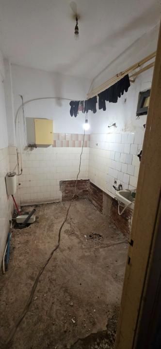 2 Camere de vanzare | Stefan cel Mare| 0% Comision | Necesita Renovare – fotografia 5 din 18