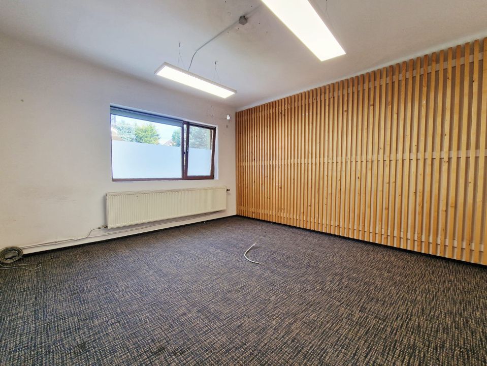 Casa pentru activitati de birouri in Andrei Muresanu – fotografia 7 din 22