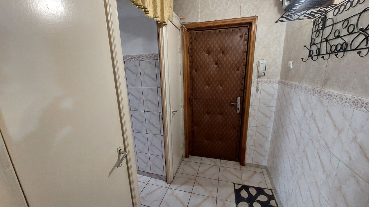 Apartament 2 camere semidecomandat, etajul 3, Craiovita zona Scoala Elena Farago – fotografia 5 din 6