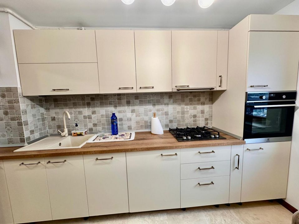 Apartament 2 camere de vanzare in zona City Park Mall – Tomis III | Renovat 2025 – fotografia 12 din 20