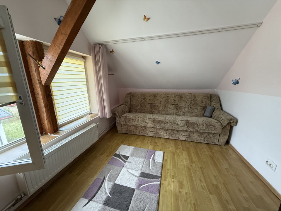 De închiriat - Ap. 4 camere, cu curte comună, Florești, 90 mp. – fotografia 10 din 12