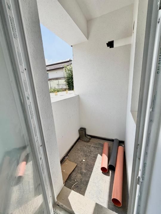 Garsoniera cartier Militari Residence - mutare imediata!! – fotografia 5 din 9