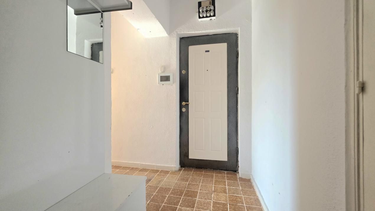 Unirii Metrou 1 - Fantani - 4 Camere, Decomandat, 98 mp – fotografia 19 din 21
