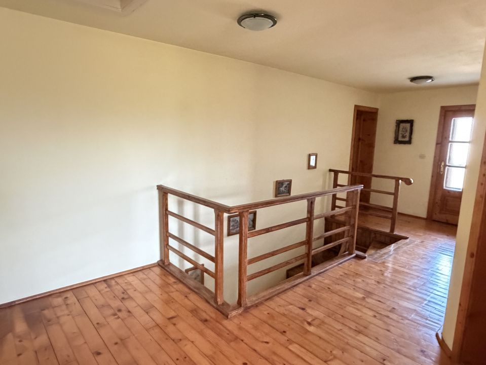 CASA Vintu D+P+E+M cu 4100 mp .Teren Intravilan si Extravilan Utilitati – fotografia 18 din 70