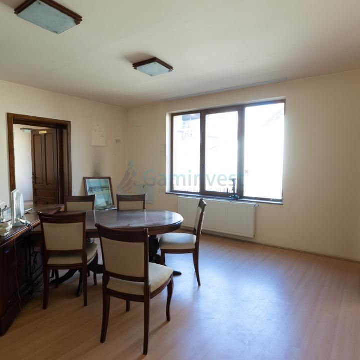 Cladire de inchiriat in Oradea, 382 mp cu 3 nivele, multifunctionala – fotografia 27 din 29