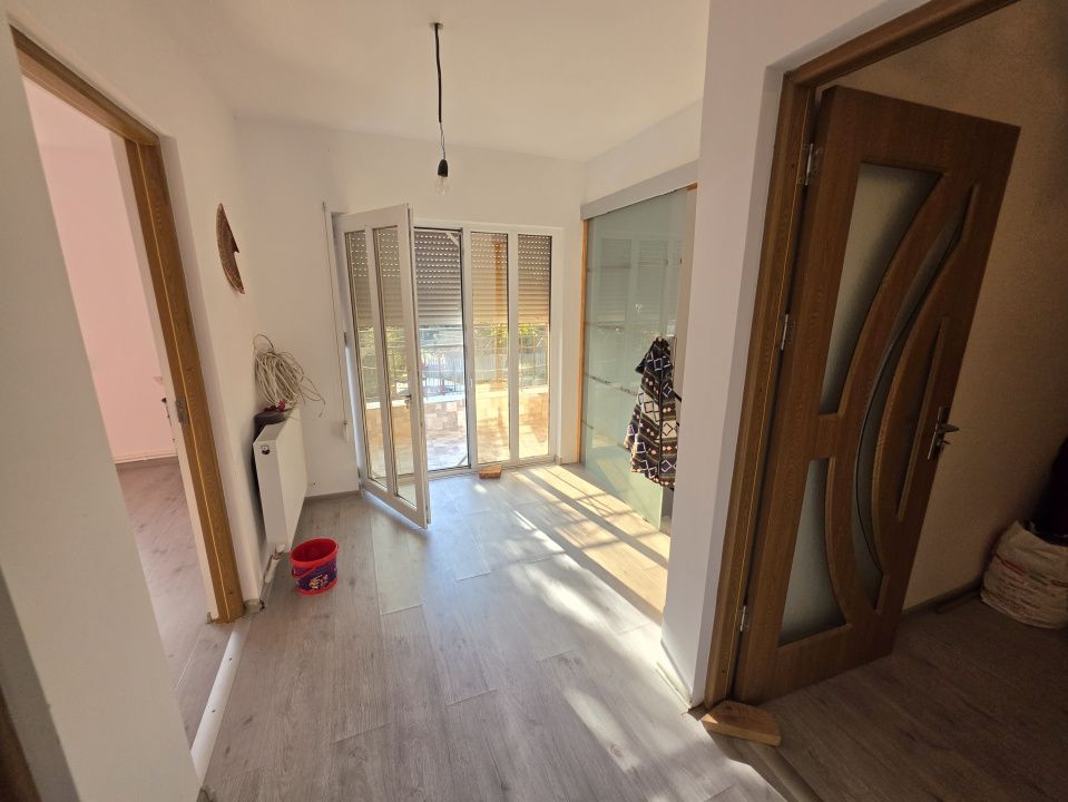 Oportunitate! Casa P+M înaltă, 4 camere, mobilata, utilata, Valu lui Traian! – fotografia 8 din 13