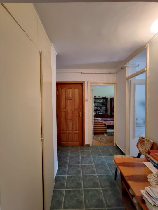 Apartament 2 camere de vanzare in zona Far, comision 0% – fotografia 9 din 13