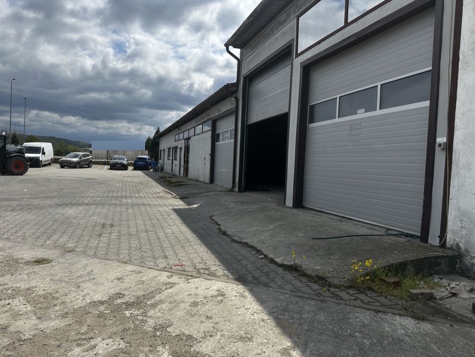 DEPOZIT 450 mp. Birouri Hala si TEREN Imprejmuit 4077 mp Asfalt - Utilitatile – fotografia 15 din 29
