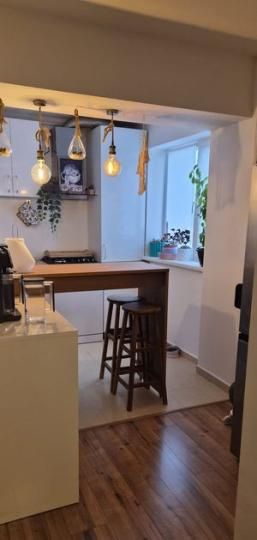 2 Camere de vanzare | Vitan-Barzesti | Parcare | Centrala | Renovat – fotografia 4 din 8
