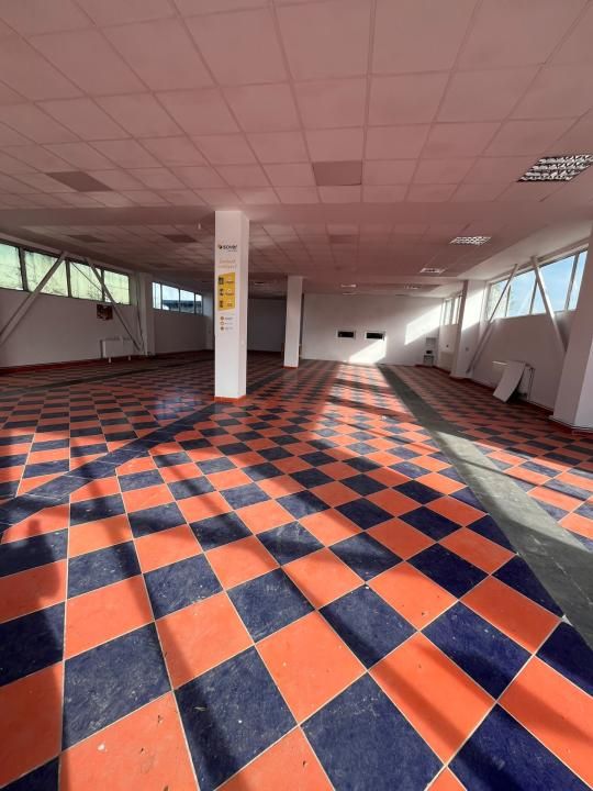 De inchiriat spatiu comercial openspace 300 mp in Gaesti – fotografia 6 din 13