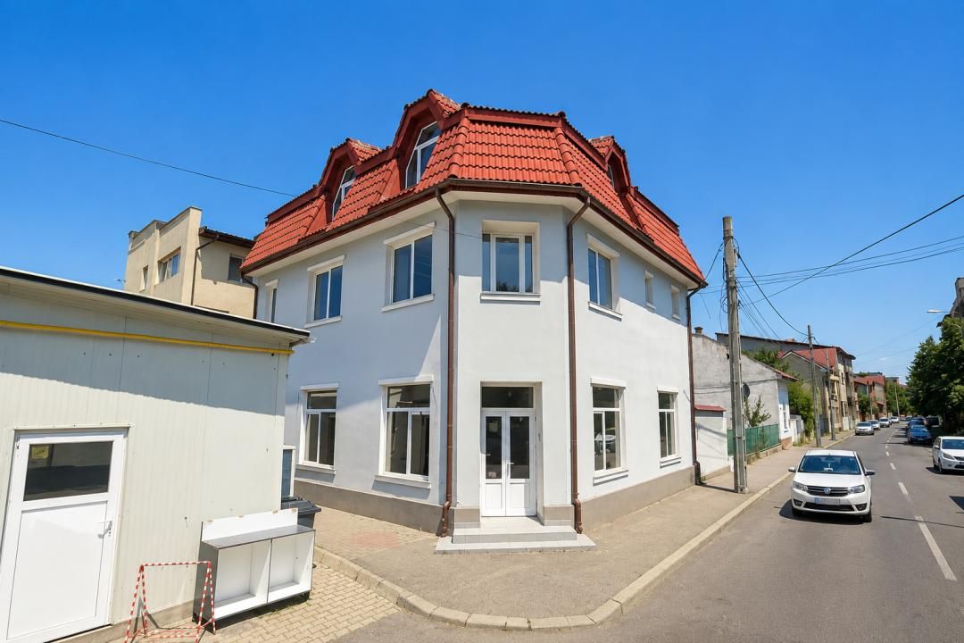 Vilă reprezentativă ultracentrală Hotel Traian - locuinta / sediu – fotografia 1 din 6