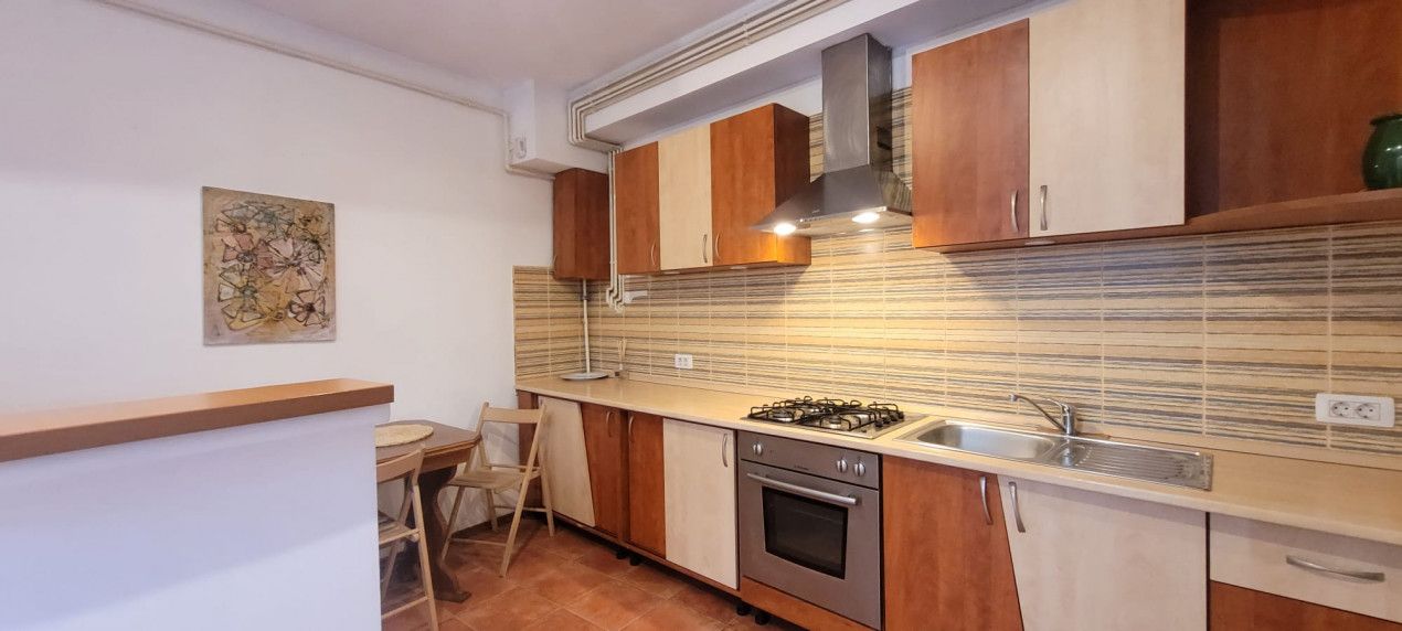 Garsonieră cochetă în Centrul Vechi al Brașovului – fotografia 6 din 8
